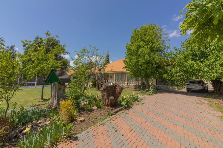 4 Bedroom Property for Sale in Wilgenhof Free State